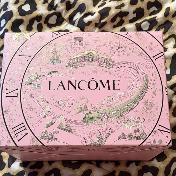 Lancôme Makeup and Skincare Set with Pink Case - Picture 3 of 5